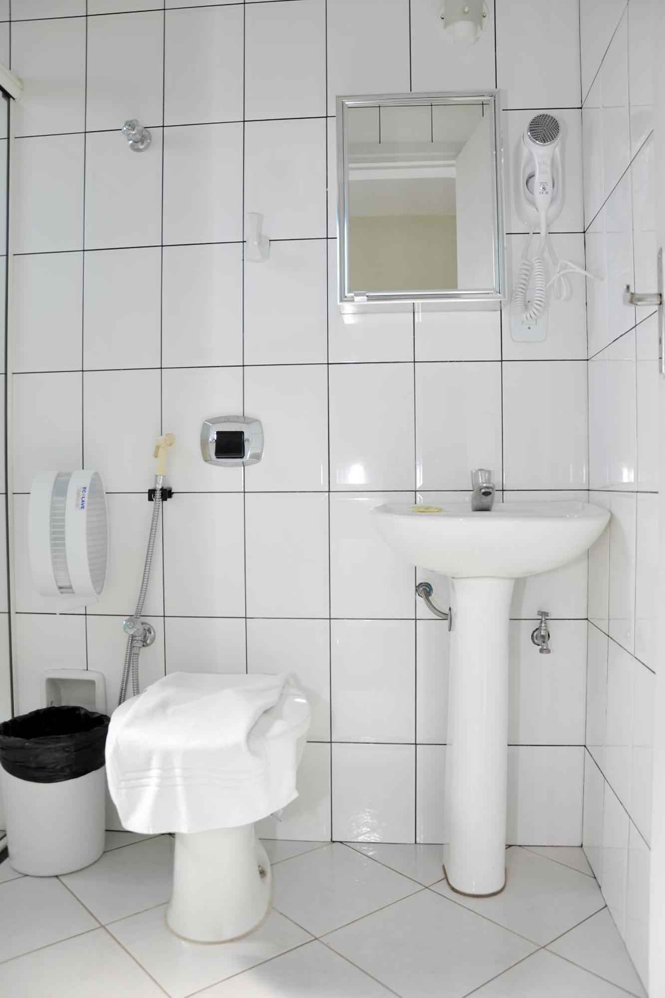 Hotel Carolina Plaza Uberaba Zimmer foto